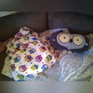 Owl pillow and sheet